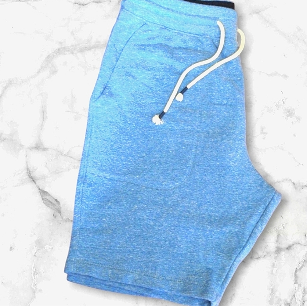 :Med: Old Navy Light Blue Fleece Men's Shorts with Drawstring.